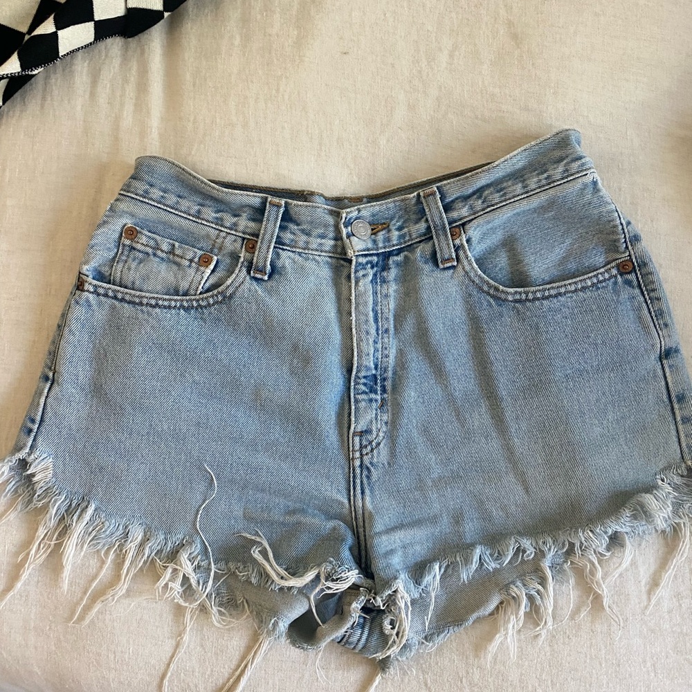 Levi’s 560 shorts